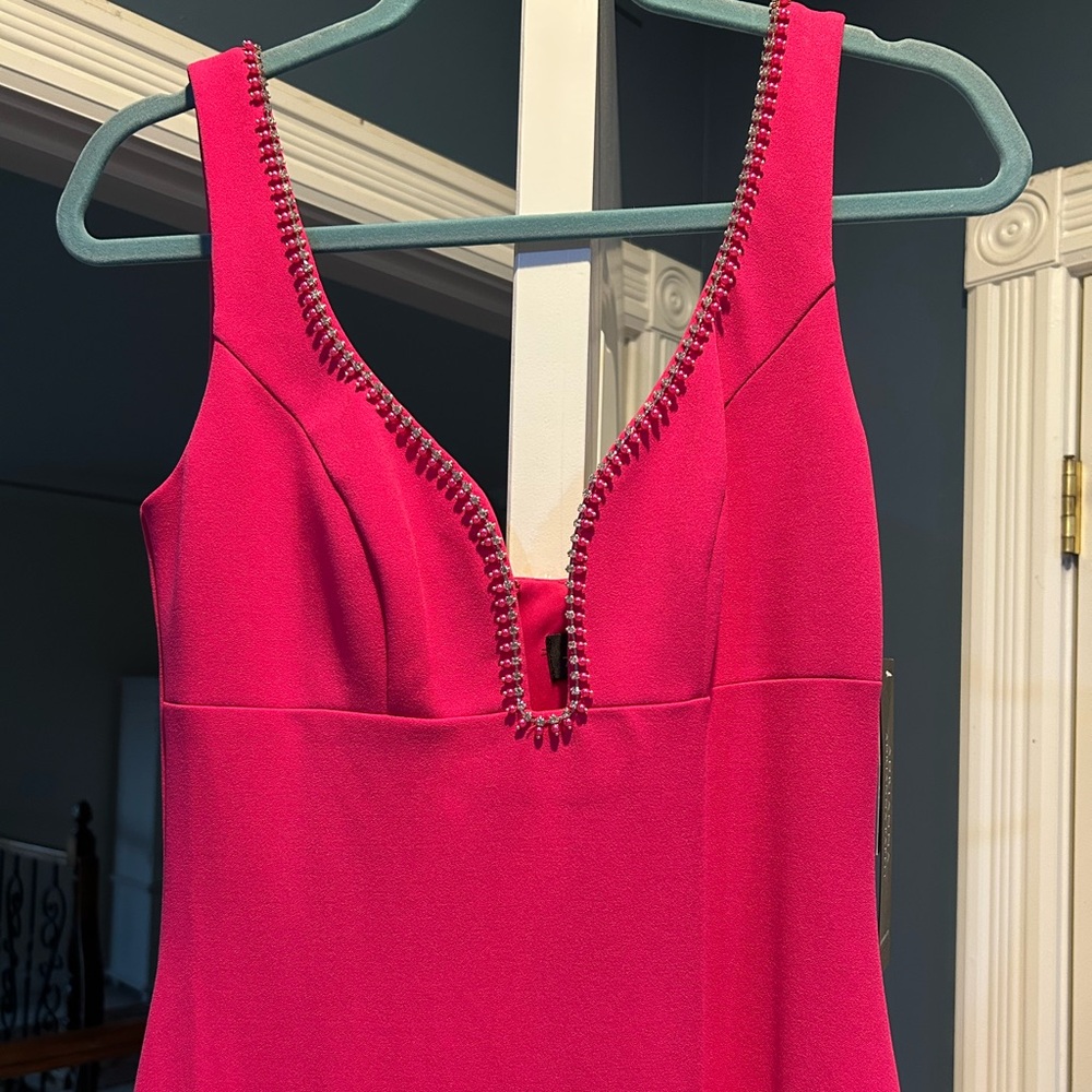 Adrianna Papell Sleeveless Beaded Plunge Neck Gown In Geranium Size 4